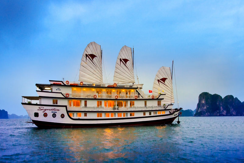 LUXURY RETREAT PACKAGE WITH SIGNATURE LUXURY CRUISE 4 DAYS - 3 NIGHTS