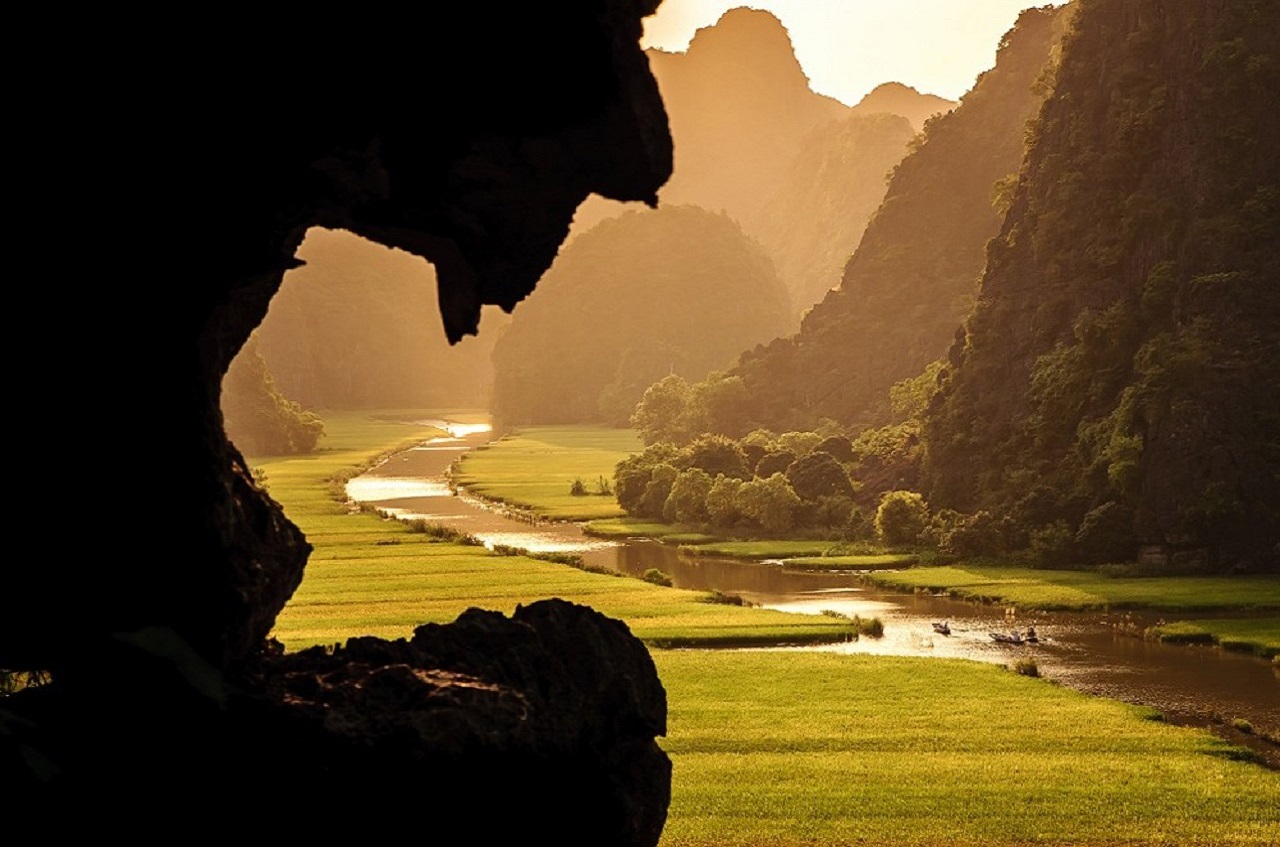 CYCLING - LOCAL FAMILY - TAM COC - HOA LU (PREMIER SMALL GROUP TOUR)